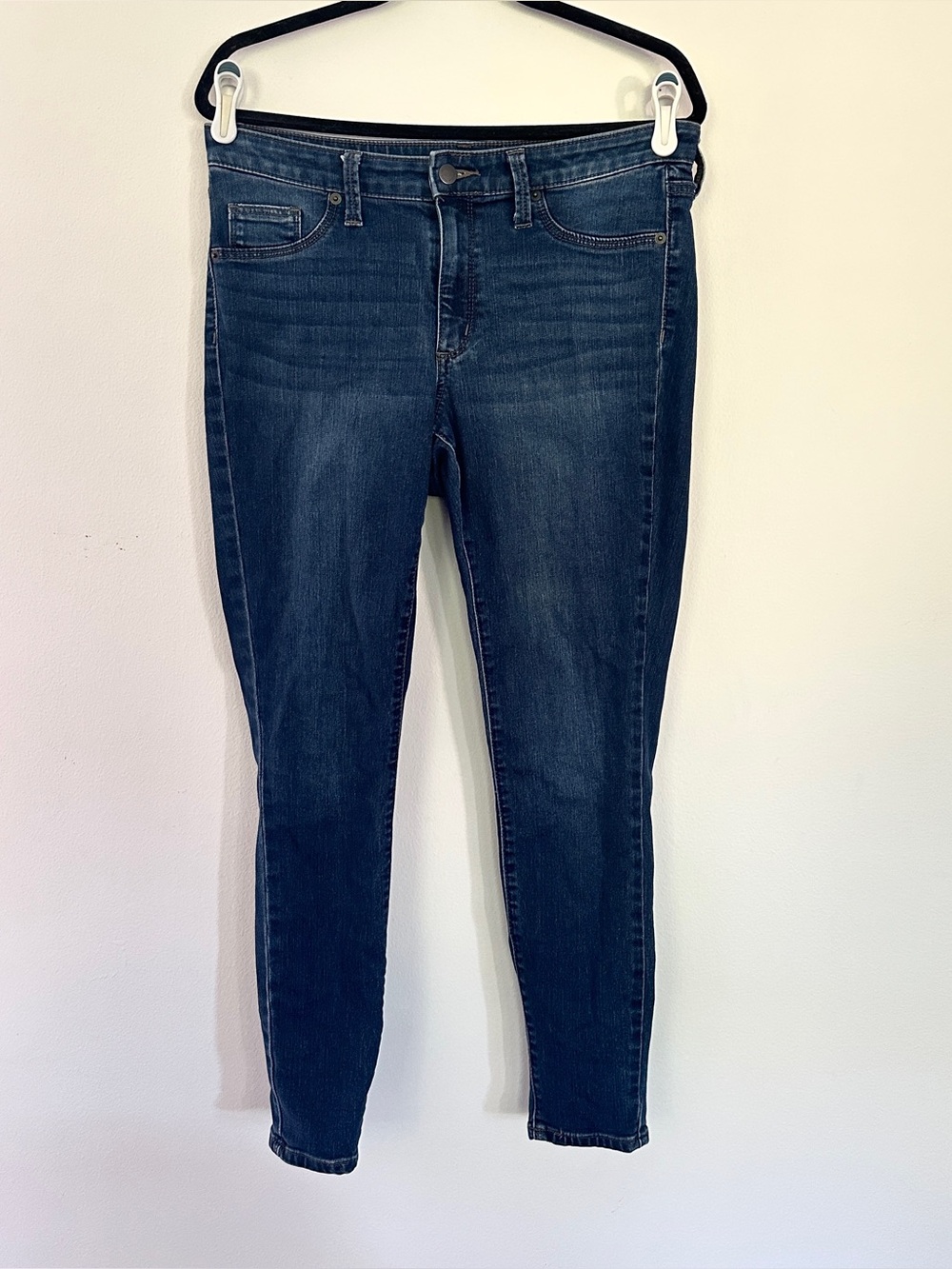 Dark wash mid rise skinny jeans jeggings